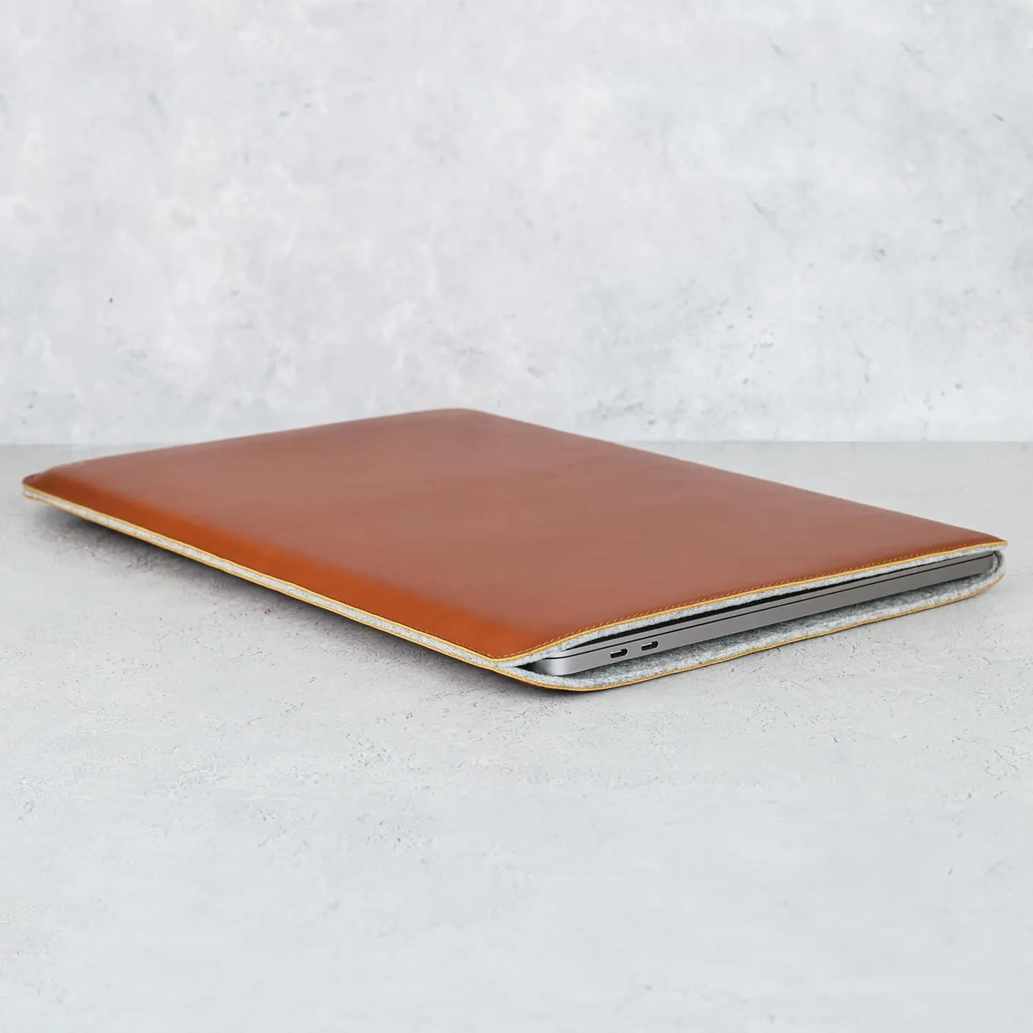 Casemade Real Leather Laptop Sleeve for MacBook Pro & Air Fits 13, 14, 15 & 16 Inch - Genuine Full Grain Leather with Soft Wool Lining (16-inch - 2019)