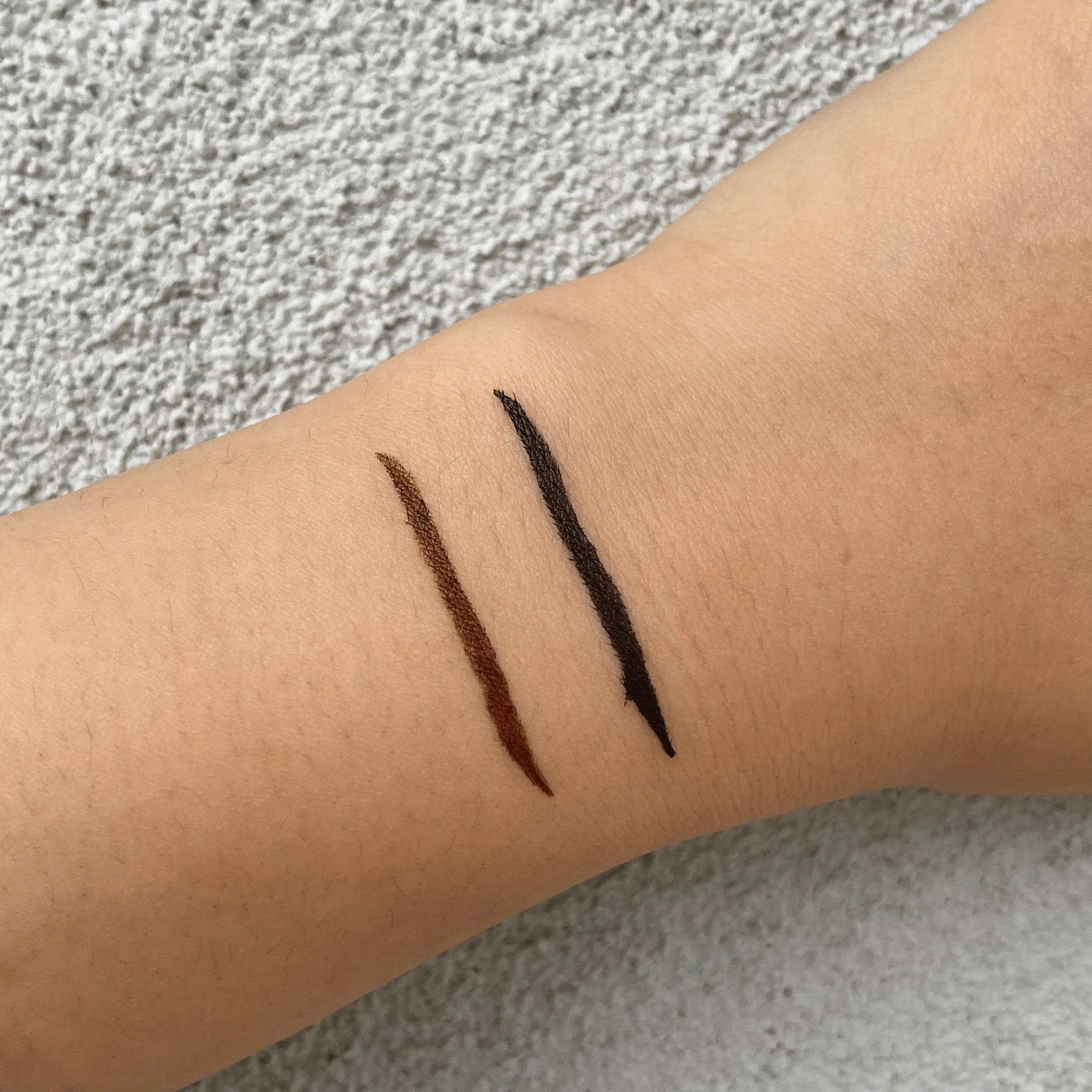 Hybrid Magnetic Eyeliner Pen