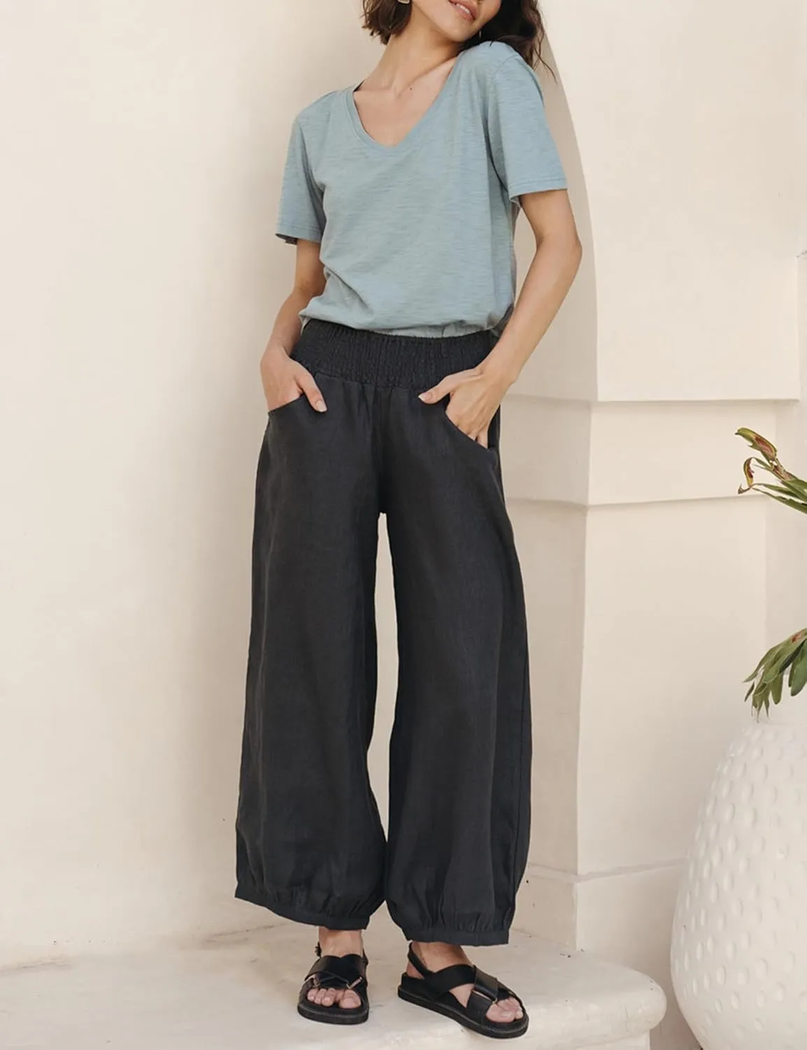Lviefent Womens Linen Wide Leg Pants Baggy Elastic Waist Berral Pants Beach Palazzo Harem Pants with Pockets